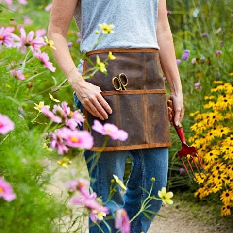 PAPER HIGH Buffalo leather gardening or tool belt